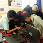In der Ausbildung "Computer Hardware Engineering" lernen die Schler PCs zu reparieren.